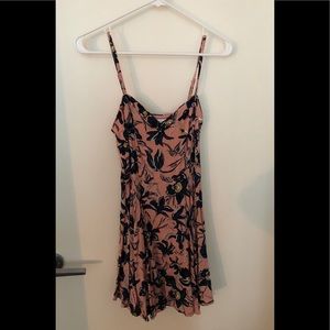 Aritzia Talula Dress